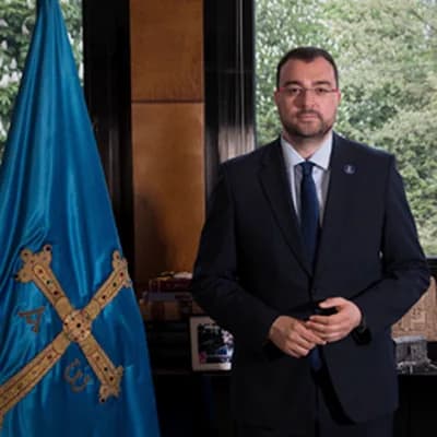 Foto de Adrián Barbón Rodríguez