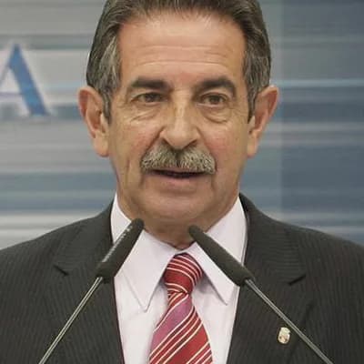 Foto de Miguel Ángel Revilla Roiz